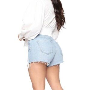 Don't Lose A Good Thing High Rise Mom Shorts - Light Wash size 7